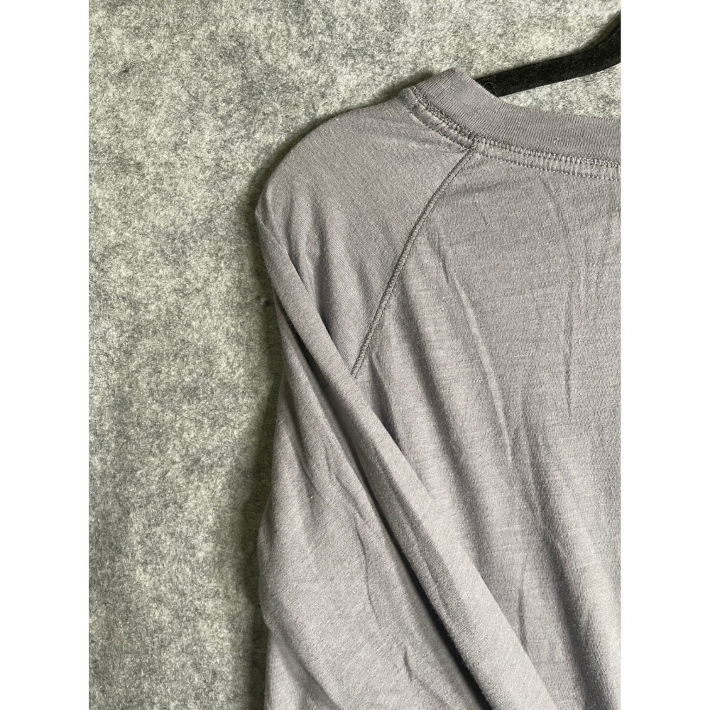 American Eagle AENY 1977 Graphic Top Grey Long Sleeve Scoop Neck Medium - Picture 10 of 10